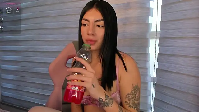 ANTONELLA  ROUSE  online show from 30, 11, 2025