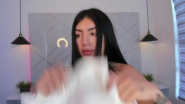 ANTONELLA  ROUSE  online show from 17, 11, 2025