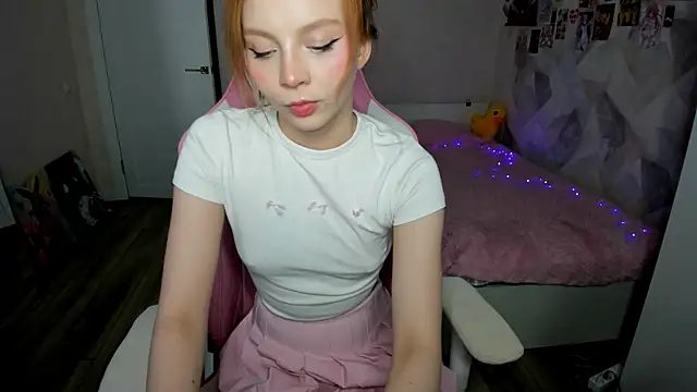 Snapshot of Passionate_Angels chatting on 26, 10, 2025 Passionate Angels online show from 26, 10, 2025