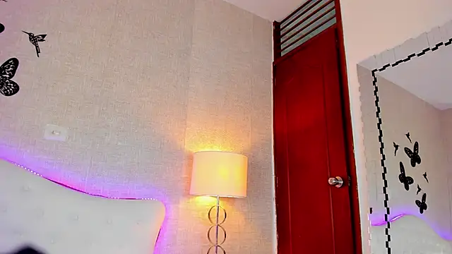 LyaEvanss online show from 18, 2, 2025