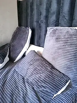 Petrossa online show from 4, 4, 2026