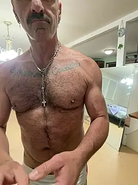 Snapshot of DaddySnowXX chatting on 12, 5, 2026 DaddySnowXX online show from 12, 5, 2026