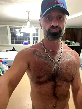 Snapshot of DaddySnowXX chatting on 13, 10, 2025 DaddySnowXX online show from 13, 10, 2025