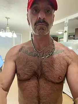 Snapshot of DaddySnowXX chatting on 6, 5, 2026 DaddySnowXX online show from 6, 5, 2026