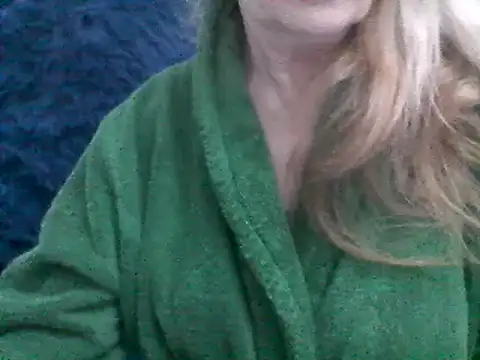 CarlyTreat online show from 27, 2, 2025