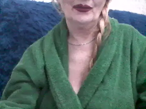 CarlyTreat online show from 26, 2, 2025