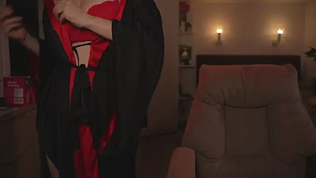 Snapshot of Naughty_mooncake chatting on 1, 11, 2025 Naughty mooncake online show from 1, 11, 2025