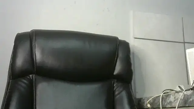 Snapshot of NippleMilkXx chatting on 1, 5, 2026 NippleMilkXx online show from 1, 5, 2026
