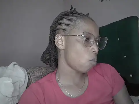 SweetWhisper online show from 30, 3, 2026