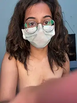 Snapshot of HotIndianCouple__8 chatting on 31, 1, 2025 HotIndianCouple 8 online show from 31, 1, 2025