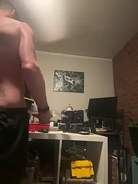 trash4cash online show from 4, 3, 2025
