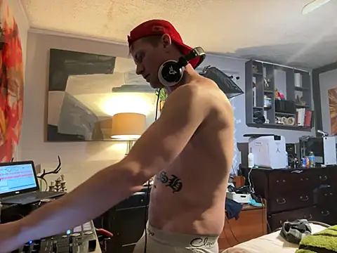 trash4cash online show from 7, 2, 2026