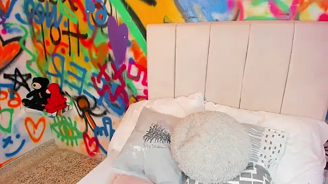 Liana Bernocchi online show from 19, 2, 2026