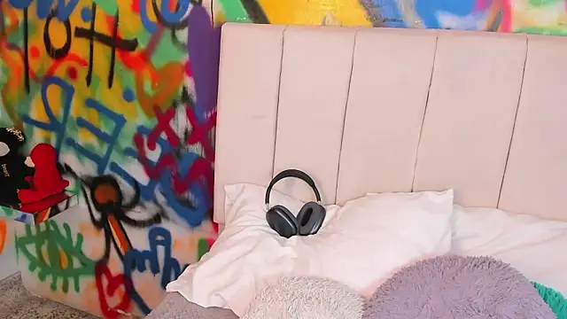 Liana Bernocchi online show from 28, 2, 2026