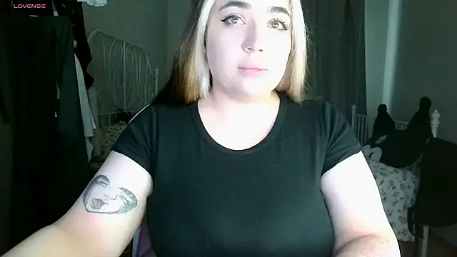 Roxy Sakura online show from 4, 12, 2024