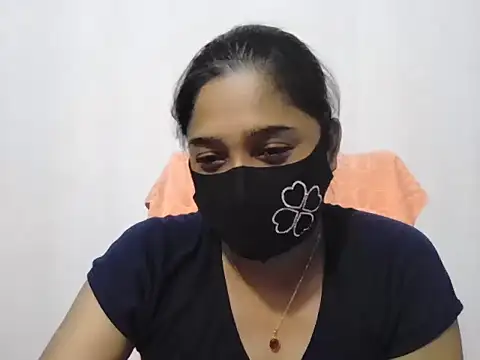Snapshot of Chitrani- chatting on 24, 4, 2026 Chitrani- online show from 24, 4, 2026