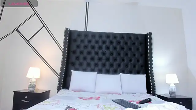  evelin diaz online show from 11, 11, 2025