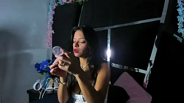 MaddyHudson online show from 12, 1, 2026