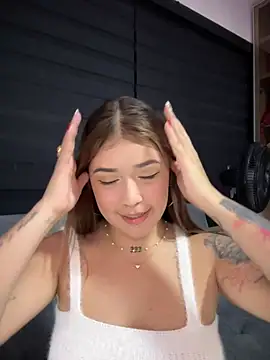 Snapshot of JoselinFlower_ chatting on 14, 12, 2024 JoselinFlower online show from 14, 12, 2024