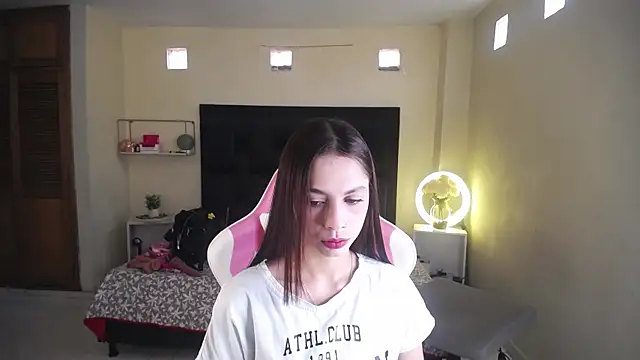 Snapshot of shanakendal2 chatting on 30, 10, 2025 shanakendal2 online show from 30, 10, 2025