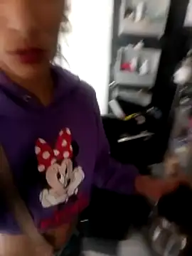 roxy roxxan online show from 13, 4, 2026