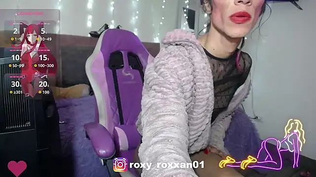 roxy roxxan online show from 4, 3, 2026