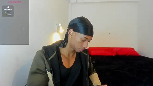 Malkongarcia online show from 5, 11, 2025