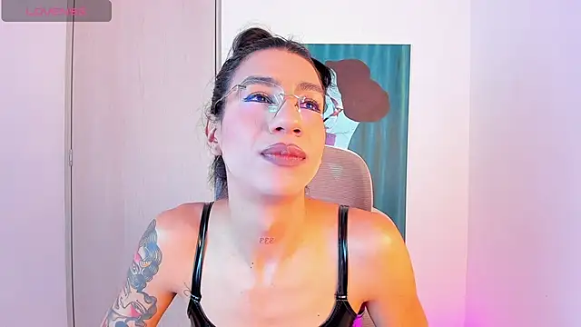 sofiaa grey  online show from 20, 2, 2026