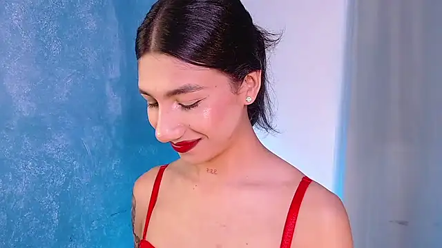 sofiaa grey  online show from 31, 1, 2025