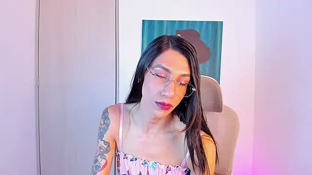 sofiaa grey  online show from 24, 3, 2026