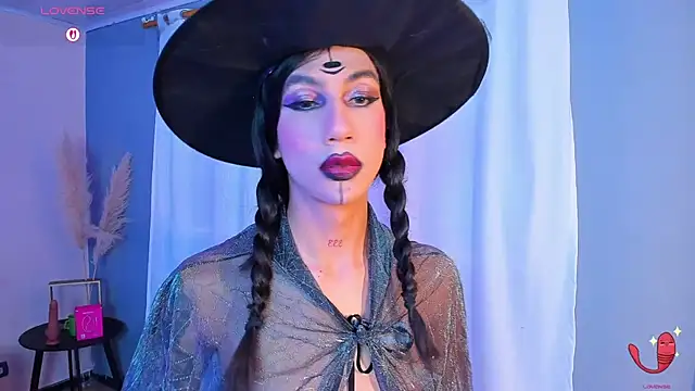 sofiaa grey  online show from 31, 10, 2025