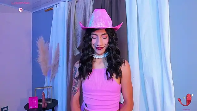 sofiaa grey  online show from 17, 10, 2025