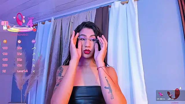 sofiaa grey  online show from 12, 10, 2025