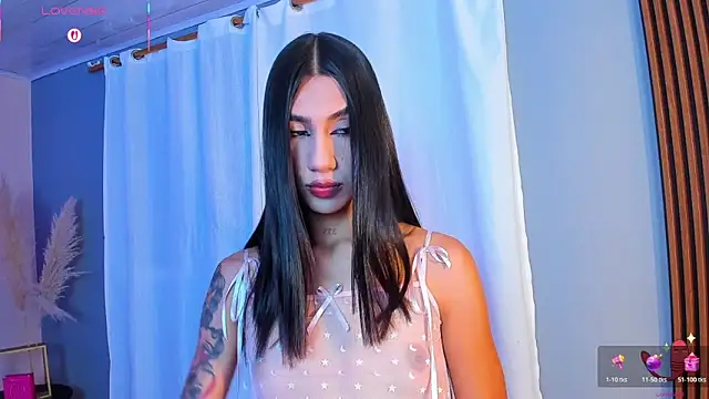 sofiaa grey  online show from 9, 11, 2025