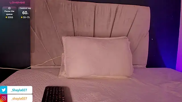 Shayla27 online show from 4, 3, 2026