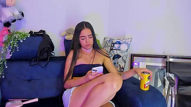 emilyclay 1 online show from 12, 3, 2026