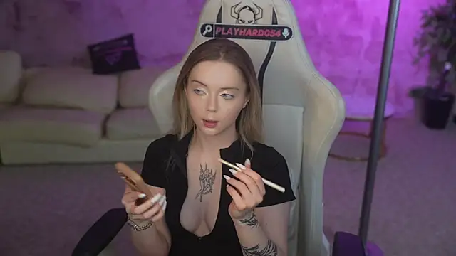 Snapshot of Cassy-Celestial_ chatting on 21, 5, 2026 Cassy-Celestial online show from 21, 5, 2026