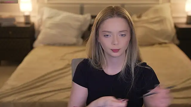 Snapshot of Cassy-Celestial_ chatting on 29, 11, 2025 Cassy-Celestial online show from 29, 11, 2025