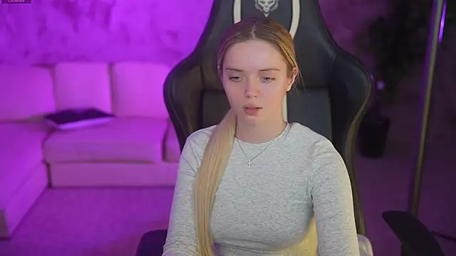 Snapshot of Cassy-Celestial_ chatting on 1, 12, 2025 Cassy-Celestial online show from 1, 12, 2025