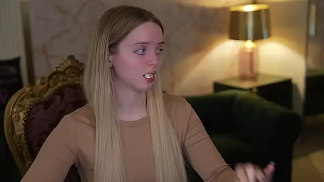 Snapshot of Cassy-Celestial_ chatting on 23, 11, 2025 Cassy-Celestial online show from 23, 11, 2025