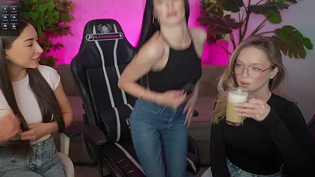 Snapshot of Cassy-Celestial_ chatting on 14, 5, 2026 Cassy-Celestial online show from 14, 5, 2026