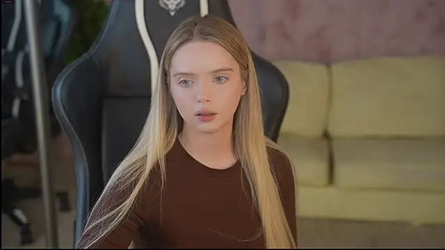 Snapshot of Cassy-Celestial_ chatting on 4, 11, 2025 Cassy-Celestial online show from 4, 11, 2025