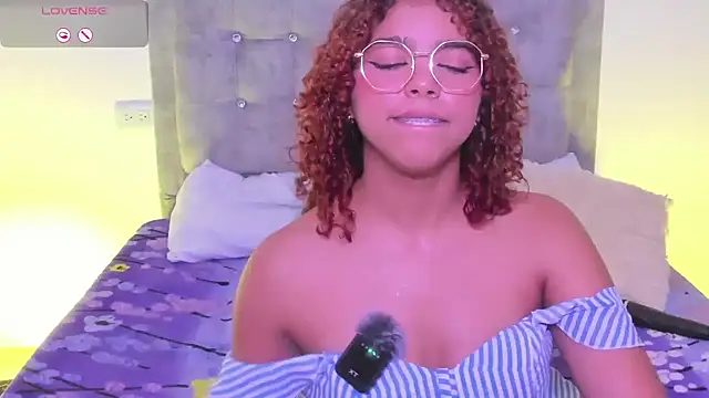 Snapshot of aurora_rodriguez chatting on 8, 3, 2025 aurora rodriguez online show from 8, 3, 2025