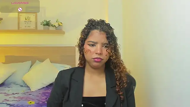 Snapshot of aurora_rodriguez chatting on 27, 9, 2025 aurora rodriguez online show from 27, 9, 2025