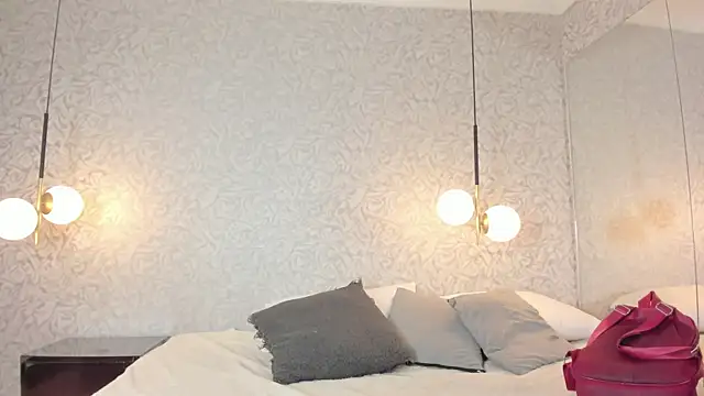 leigh-angels online show from 8, 4, 2026