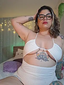 Snapshot of Juliietha_servas chatting on 28, 5, 2026 Juliietha servas online show from 28, 5, 2026