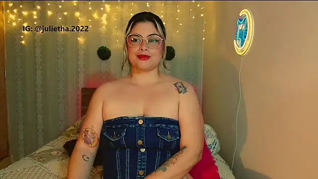 Juliietha servas online show from 6, 4, 2026