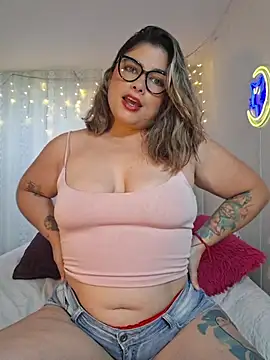 Snapshot of Juliietha_servas chatting on 23, 5, 2026 Juliietha servas online show from 23, 5, 2026
