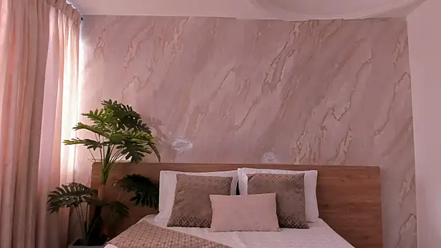 emily hunter12 online show from 15, 12, 2025