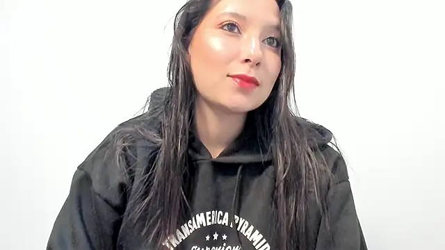 Snapshot of cami-01 chatting on 21, 11, 2025 cami-01 online show from 21, 11, 2025